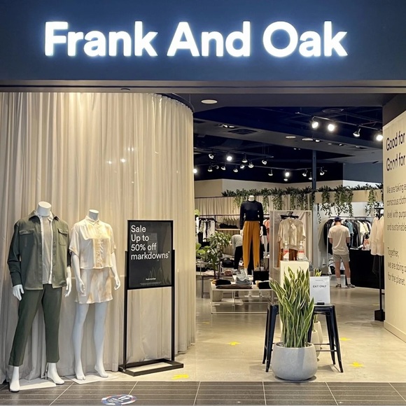 Long sleeve button-up shirt - Picture 5 of 5